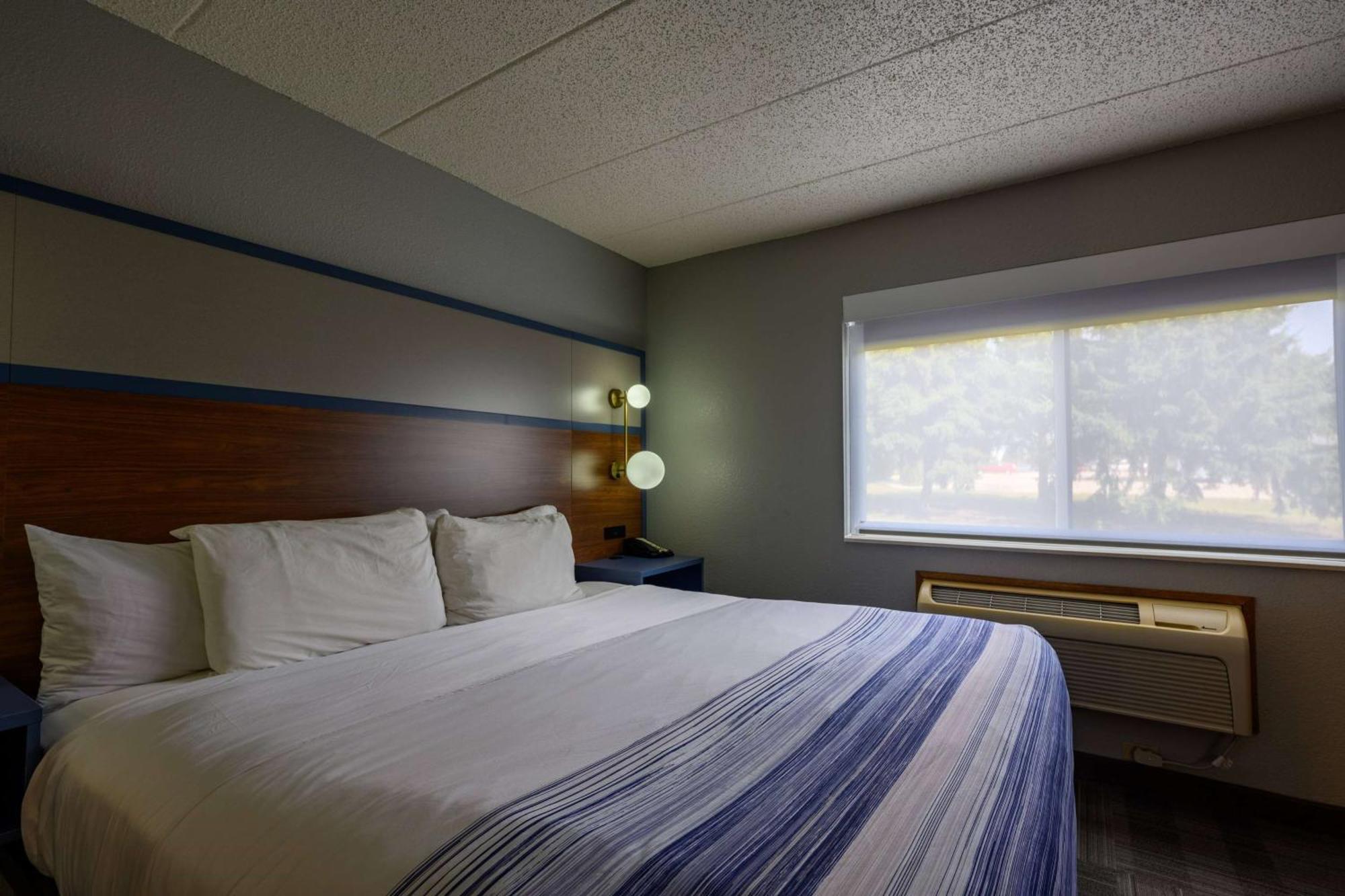 Americinn By Wyndham Hotel Monroe