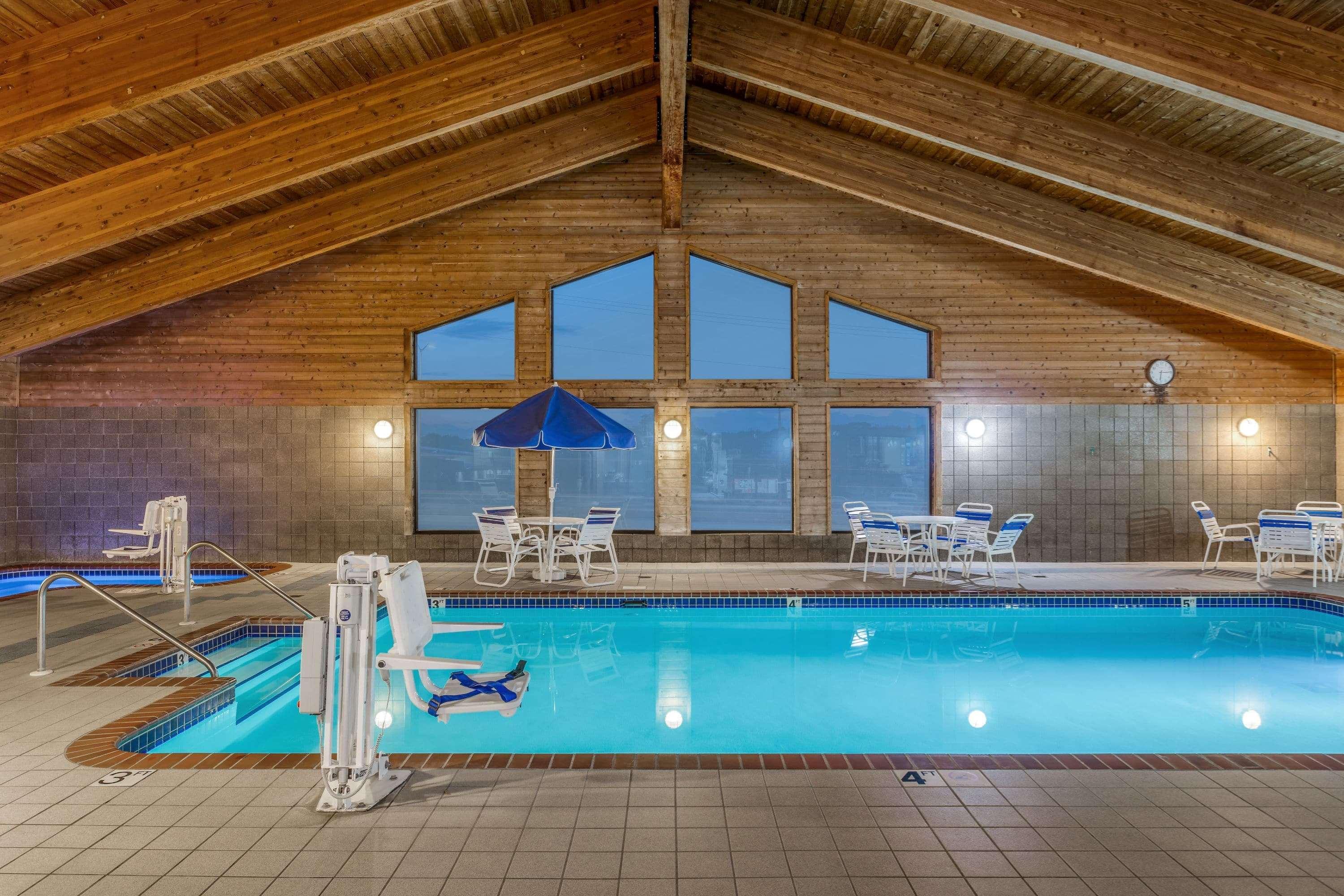 Hotel Americinn By Wyndham 3*